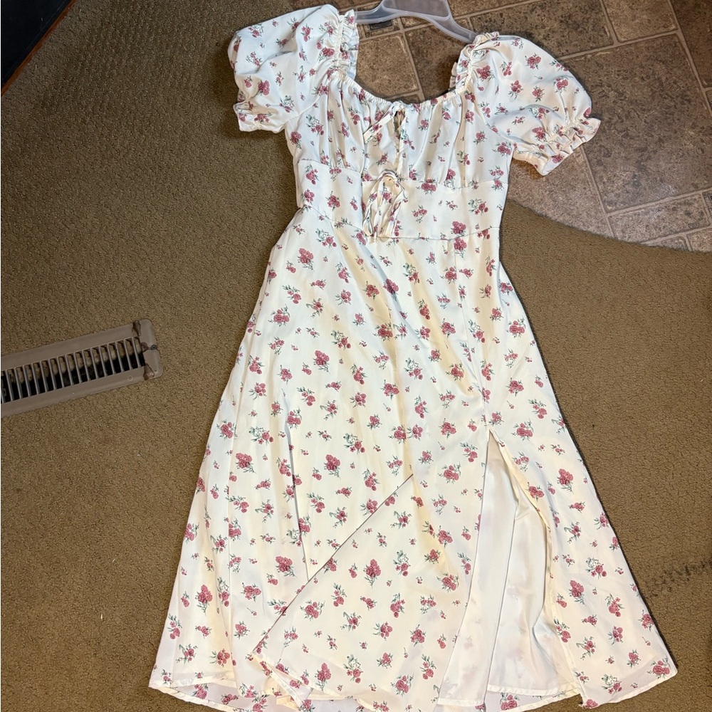 Floral Puff-Sleeve Midi Dress in Cream with Pink Roses